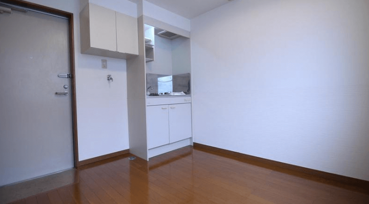 ドミシルＡＹＡ六番館202　居間キッチン