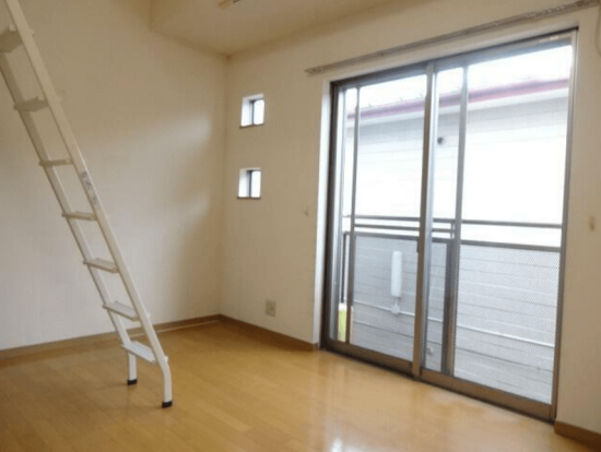  (居間)