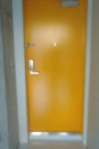 弘仁堂ビル2F1　玄関ドア