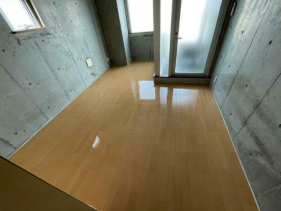  (居間)