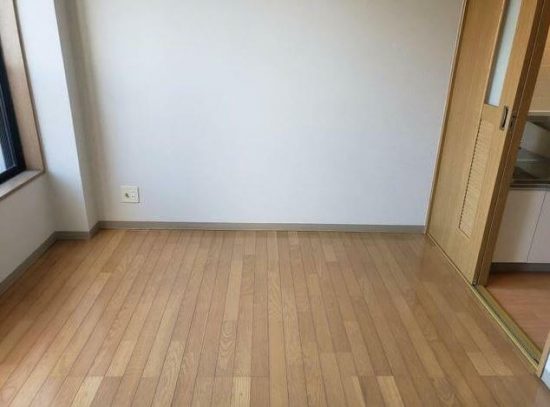 (居間)