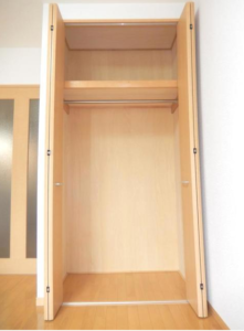 エスタシオン和田　202　クローゼット収納部分