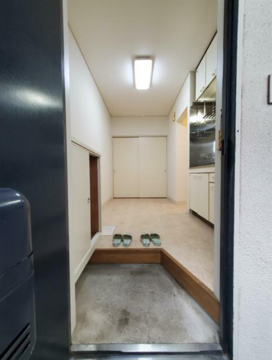  (玄関)